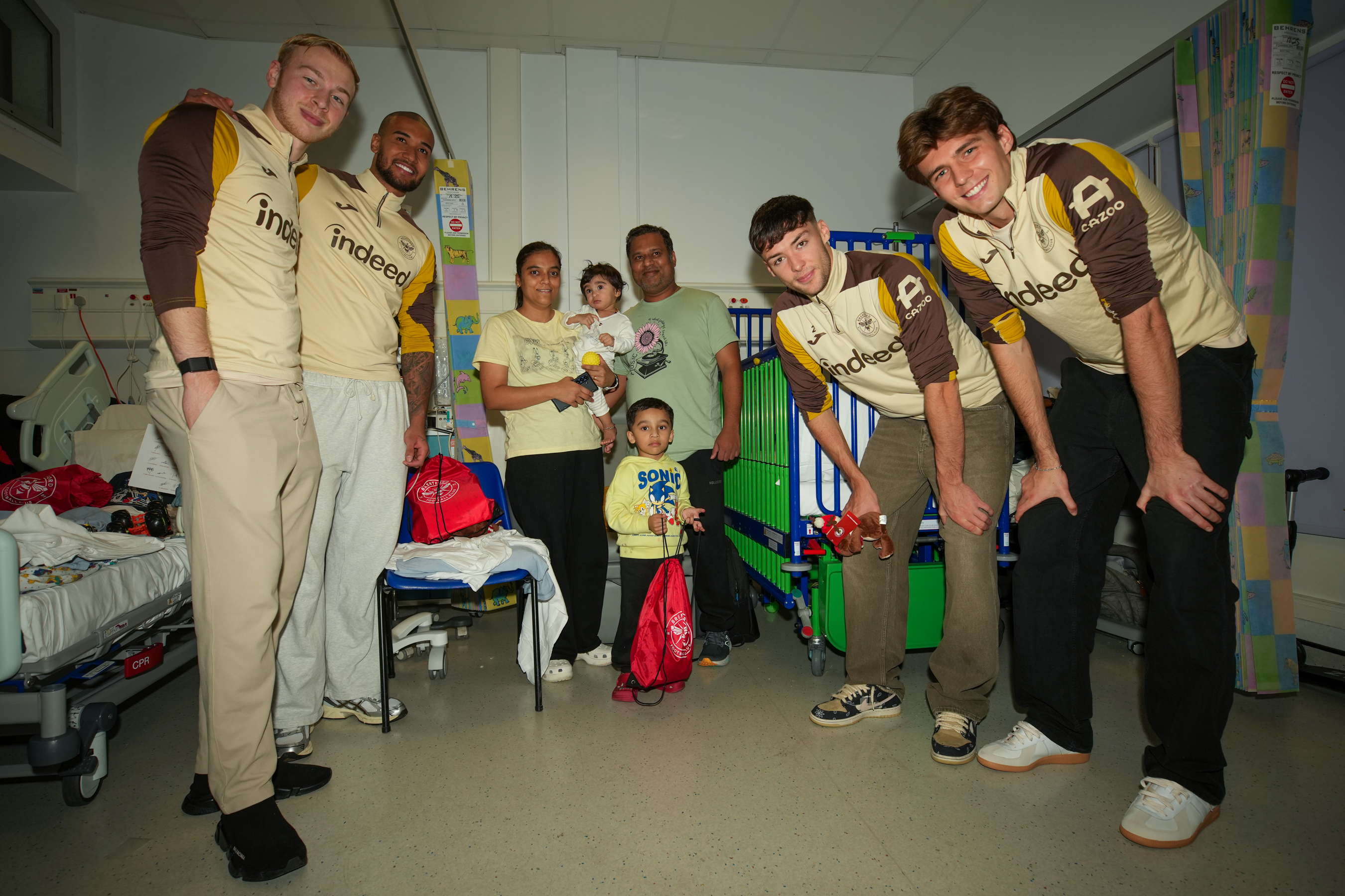 Brentford FC surprises patients and their loved ones this festive season